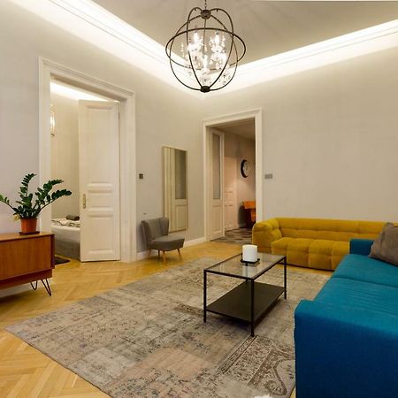 Luxury Twin 1-Bedroom In Kazinczy Street Budapest Bagian luar foto