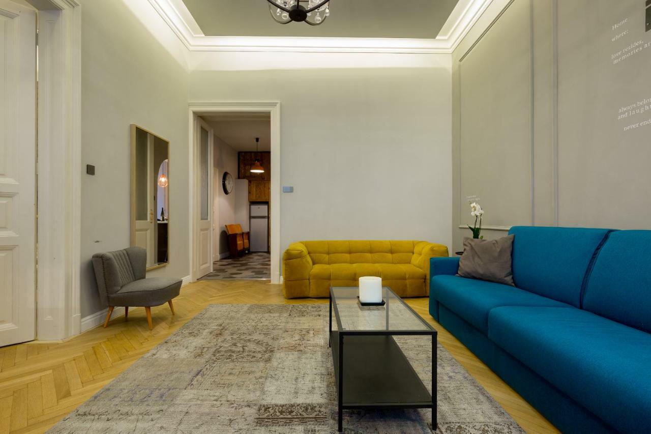 Luxury Twin 1-Bedroom In Kazinczy Street Budapest Bagian luar foto