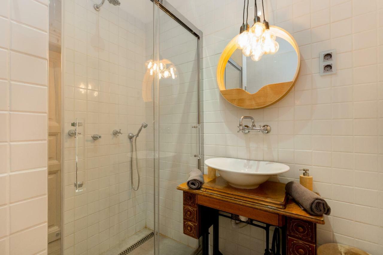 Luxury Twin 1-Bedroom In Kazinczy Street Budapest Bagian luar foto