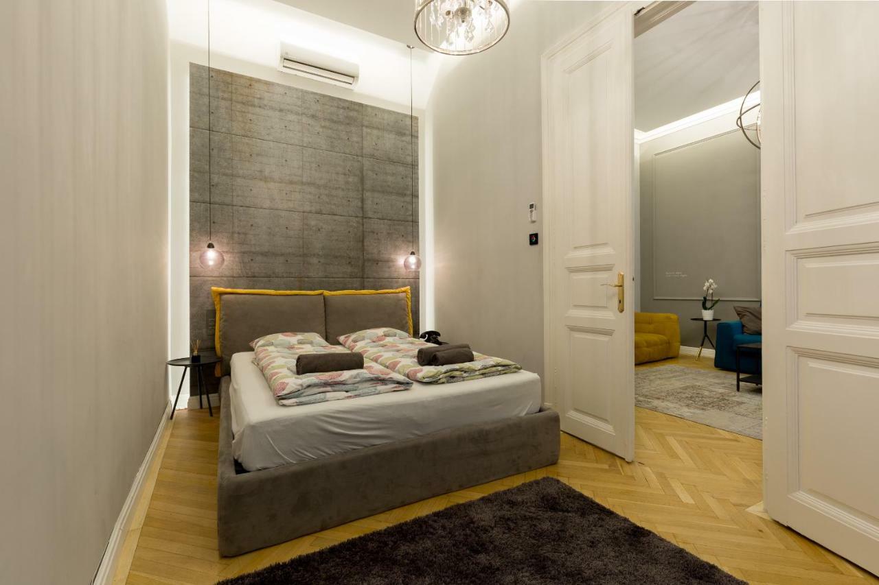 Luxury Twin 1-Bedroom In Kazinczy Street Budapest Bagian luar foto