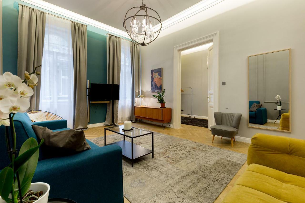 Luxury Twin 1-Bedroom In Kazinczy Street Budapest Bagian luar foto